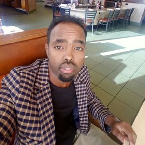 Meet your Posher, Ahmed